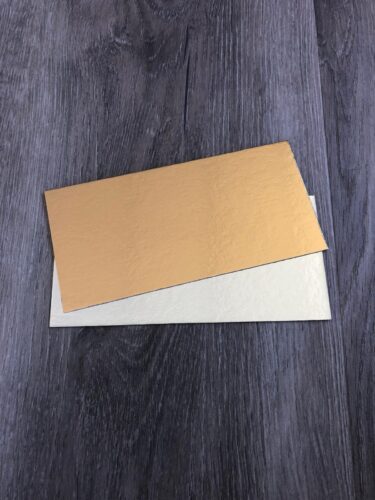 Goudkarton 15,5x7,5 cm.